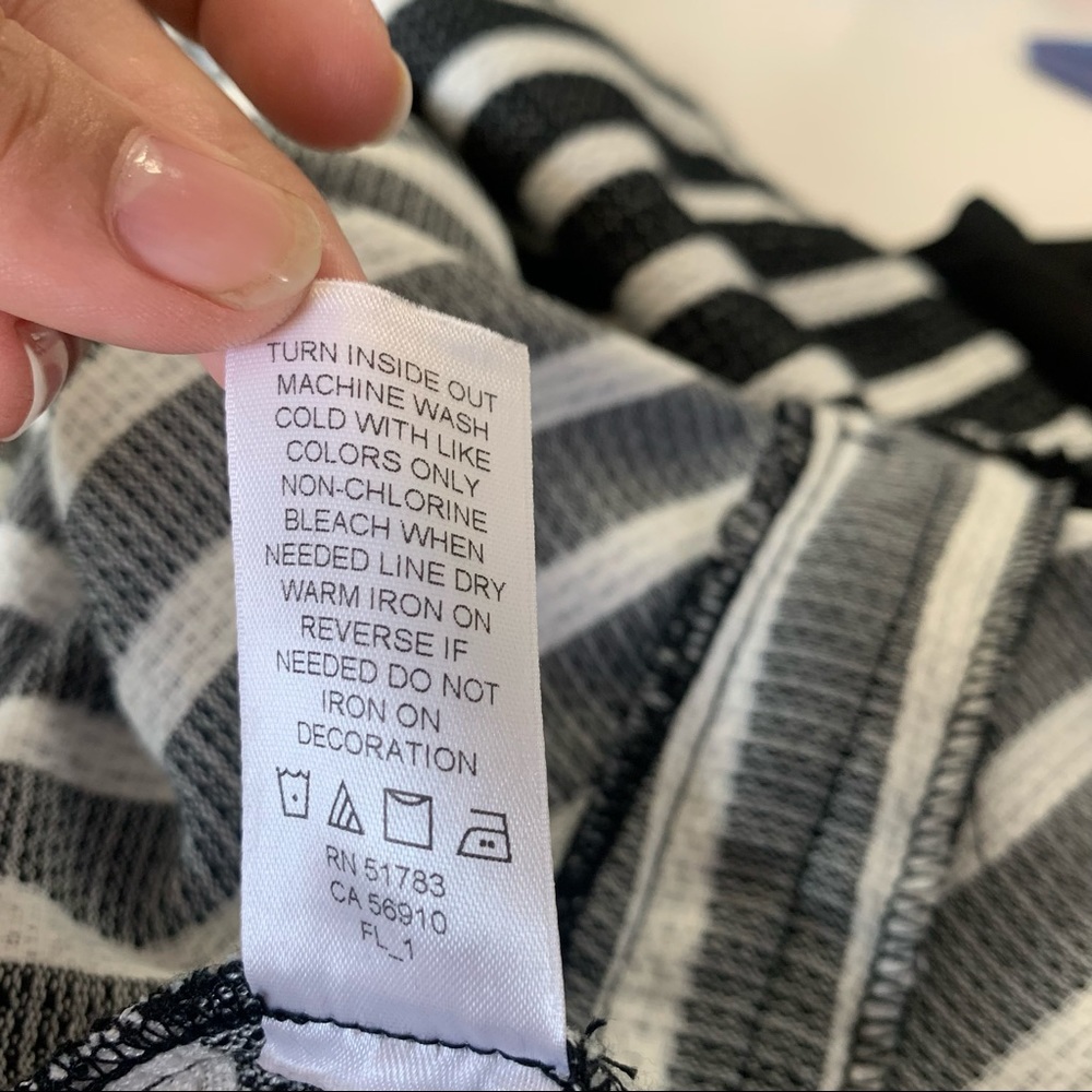 Black & white striped jacket - Picture 10 of 11